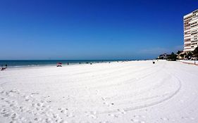 The Monterey Beach Resort